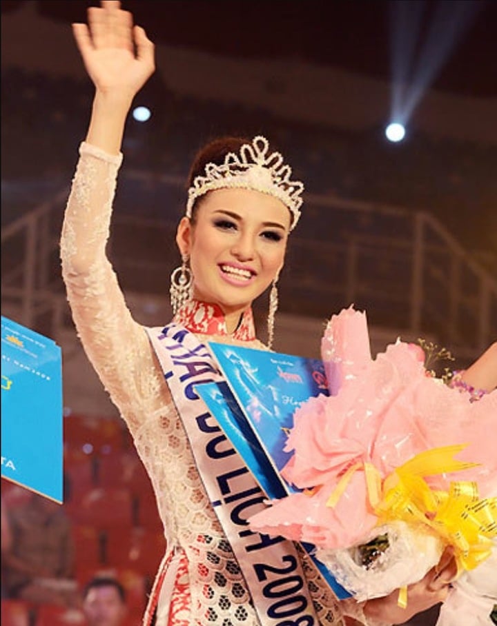 Cuộc sống sau 17 năm đăng quang của hoa hậu Việt từng đỗ 3 trường đại học- Ảnh 1.