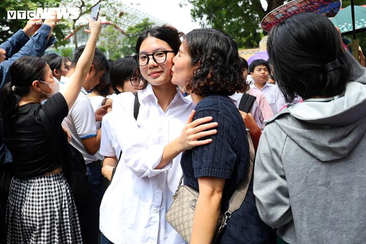 420 thí sinh Hà Nội bỏ thi môn Văn vào lớp 10- Ảnh 1.
