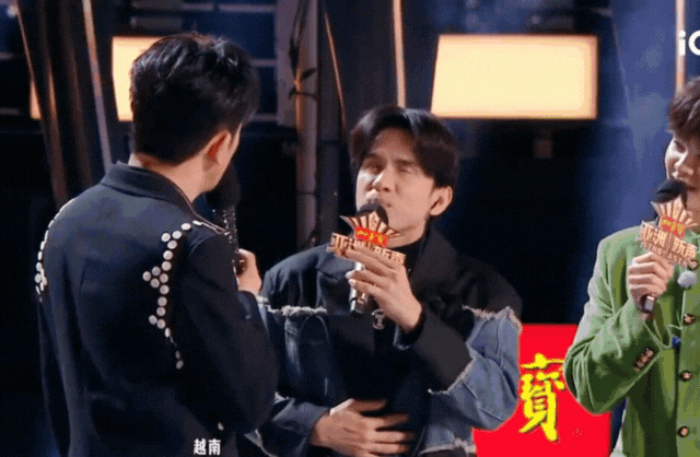 Đan Trường khiến Tô Hữu Bằng 
