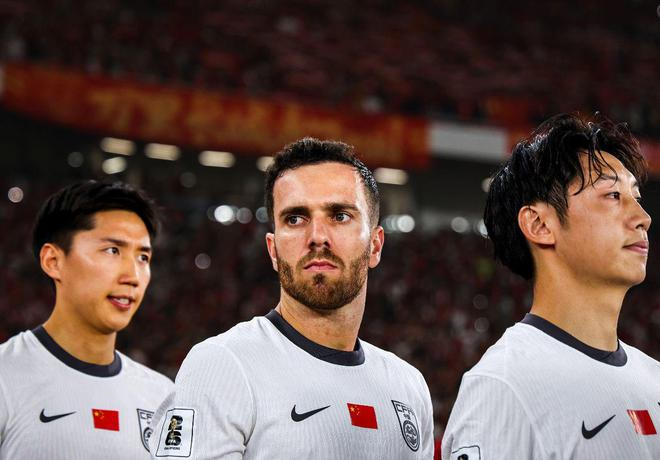 Tuyển Trung Quốc bị báo châu Âu mỉa mai: “1,4 tỷ người mà vẫn không thể dự World Cup”- Ảnh 2.