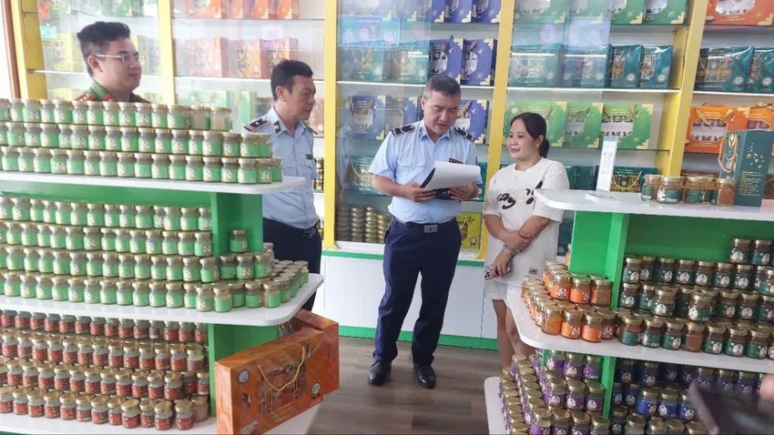Sự thật đằng sau 23.468 hũ yến chưng bị tạm giữ tại Phú Thọ- Ảnh 1.
