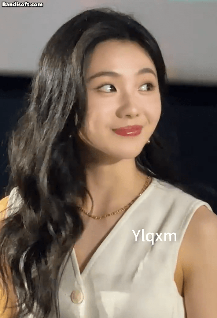 Mỹ nhân Trung Quốc là kẻ thù của phim ngôn tình: Nhan sắc phong thần không vết xước, khán giả "vừa yêu lại vừa hận"- Ảnh 4.
