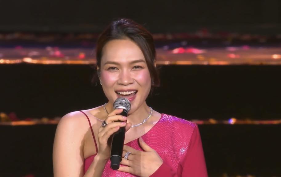 Mỹ Tâm lần đầu lộ diện sau khi bị học trò cũ tố chèn ép, thái độ đáng chú ý giữa lúc vướng lùm xùm- Ảnh 2.