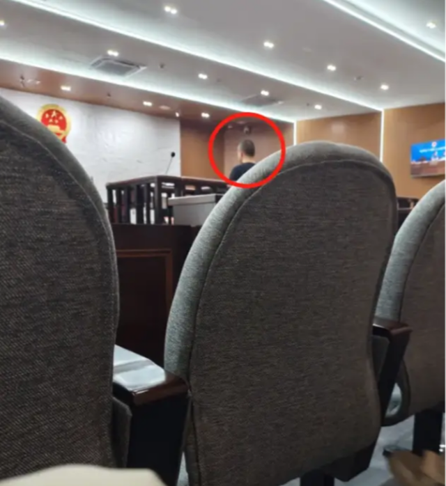 Quá chén, streamer khoe những thứ "không nên khoe" cho fan xem rồi "bay luôn" cả sự nghiệp- Ảnh 3.