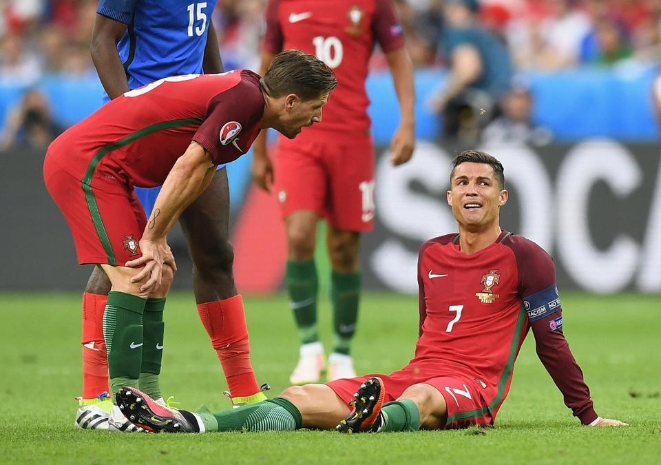 Ronaldo lại khóc rồi- Ảnh 2.