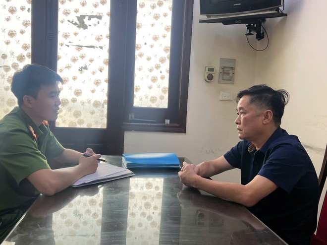 Bắt Giám đốc, Phó giám đốc Trung tâm pháp y tâm thần- Ảnh 1.