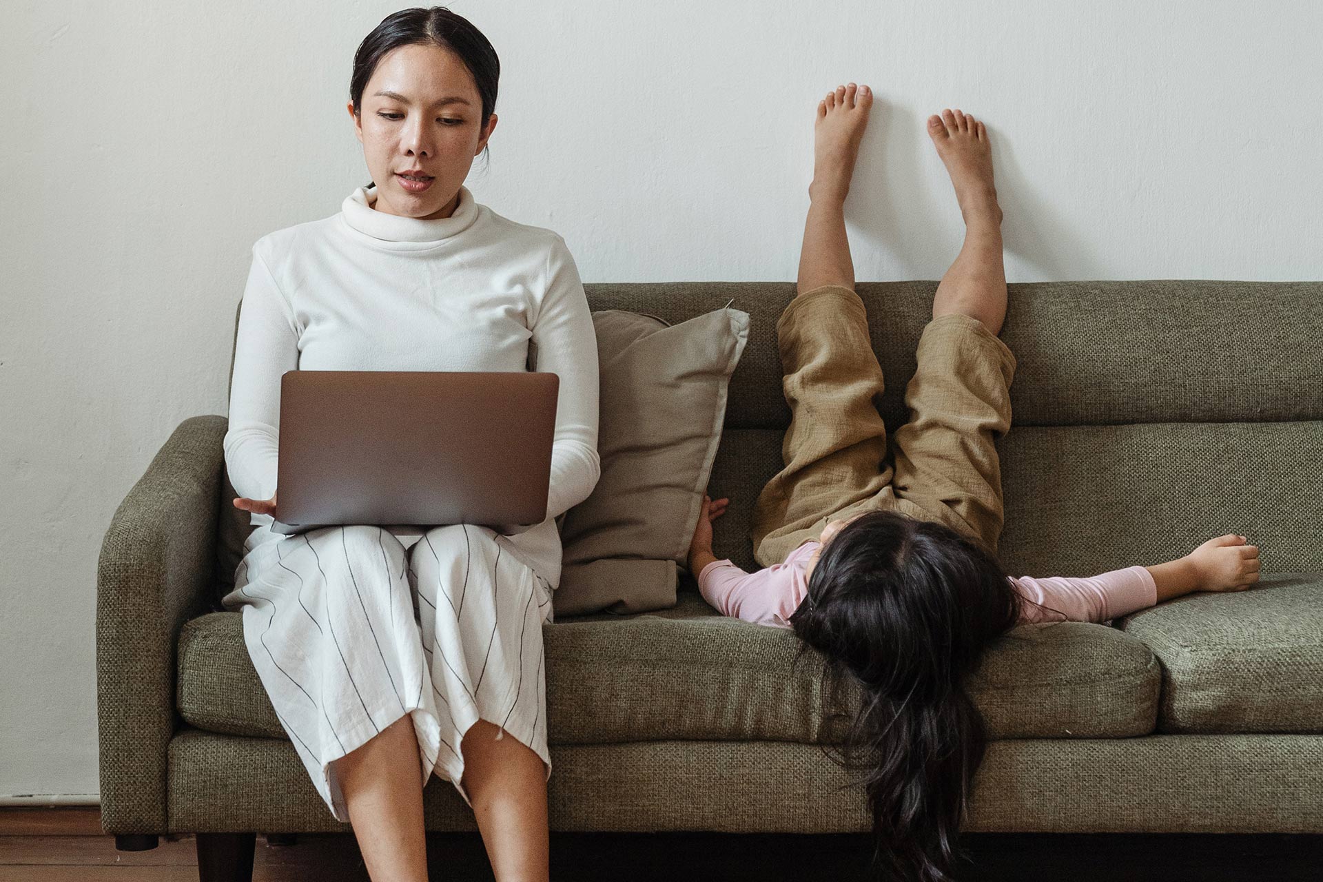 7 dấu hiệu của một đứa trẻ lớn lên với trái tim "rỗng", cha mẹ hết sức cẩn thận!- Ảnh 2.