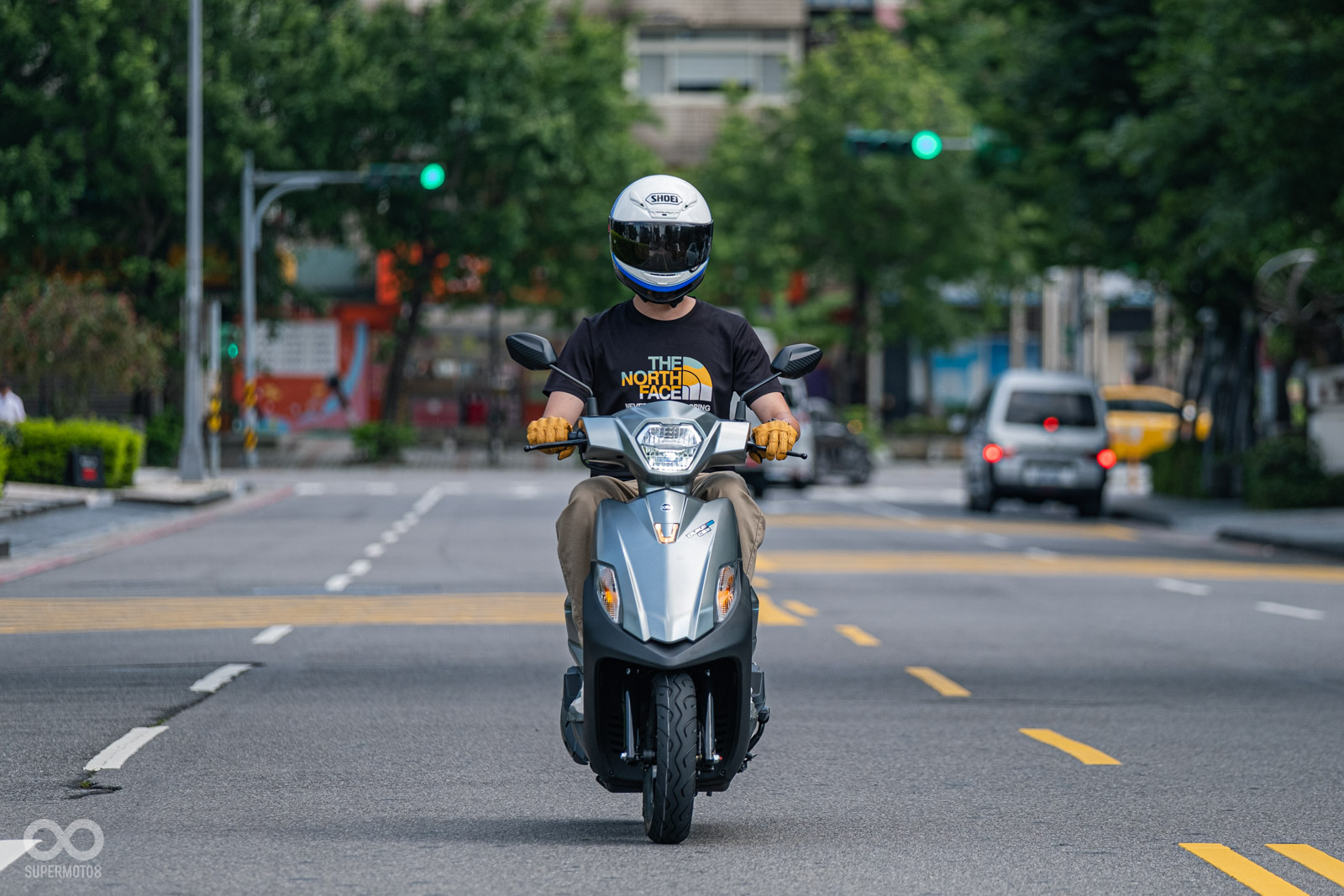 Duke 125 mẫu xe tay ga tiết kiệm xăng hơn Honda Vision, cốp rộng hơn cả Honda Lead!- Ảnh 8.
