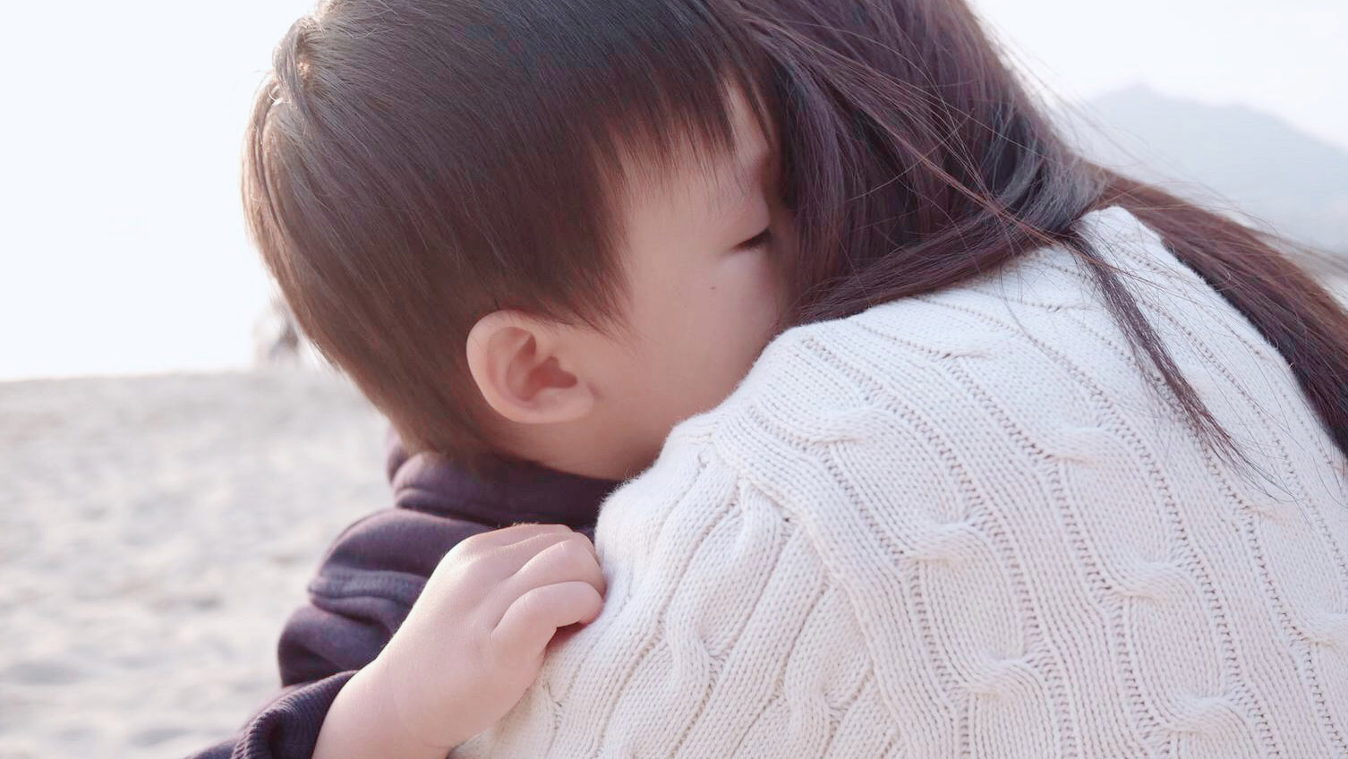 7 dấu hiệu của một đứa trẻ lớn lên với trái tim "rỗng", cha mẹ hết sức cẩn thận!- Ảnh 1.
