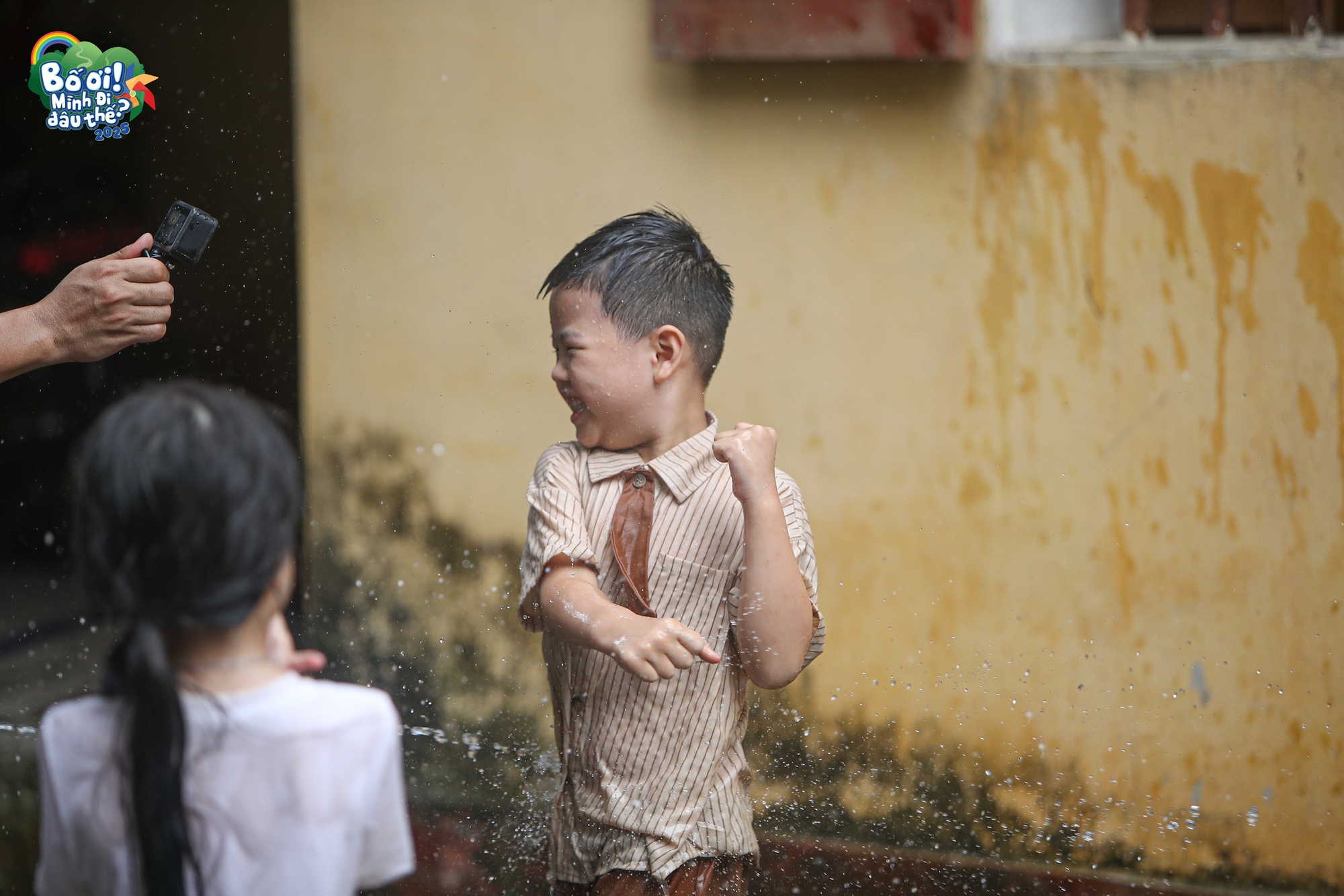 "Bố ơi mình đi đâu thế? 2025" - Tập 7: Khi chiếc điều hòa trở thành bài học đầu đời về lòng biết ơn- Ảnh 7.
