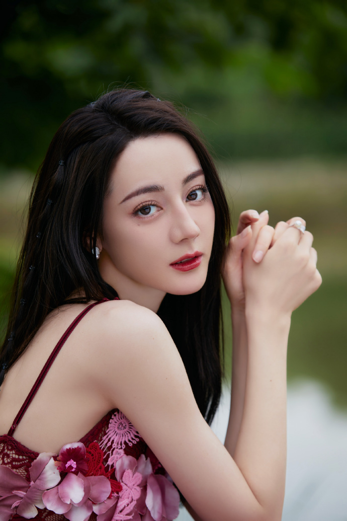 10 nữ thần ngôn tình đẹp nhất Trung Quốc: Lưu Diệc Phi xếp sau Trịnh Sảng, hạng 1 đỉnh cao khó ai địch nổi- Ảnh 1.