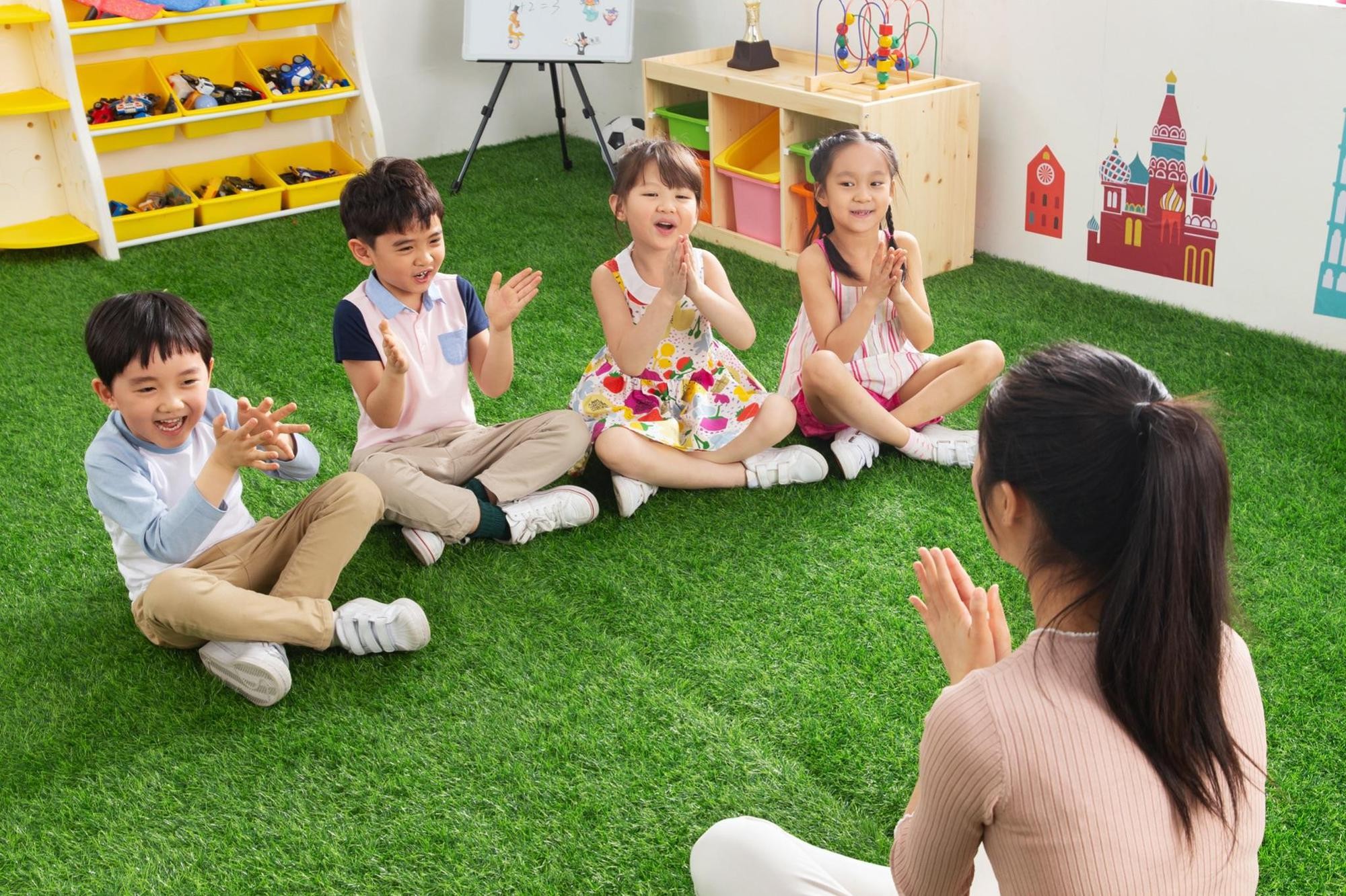 Không cần "soi" camera thường xuyên, chỉ cần hỏi trẻ 7 câu này để xác định con có đang được AN TOÀN hay không- Ảnh 3.