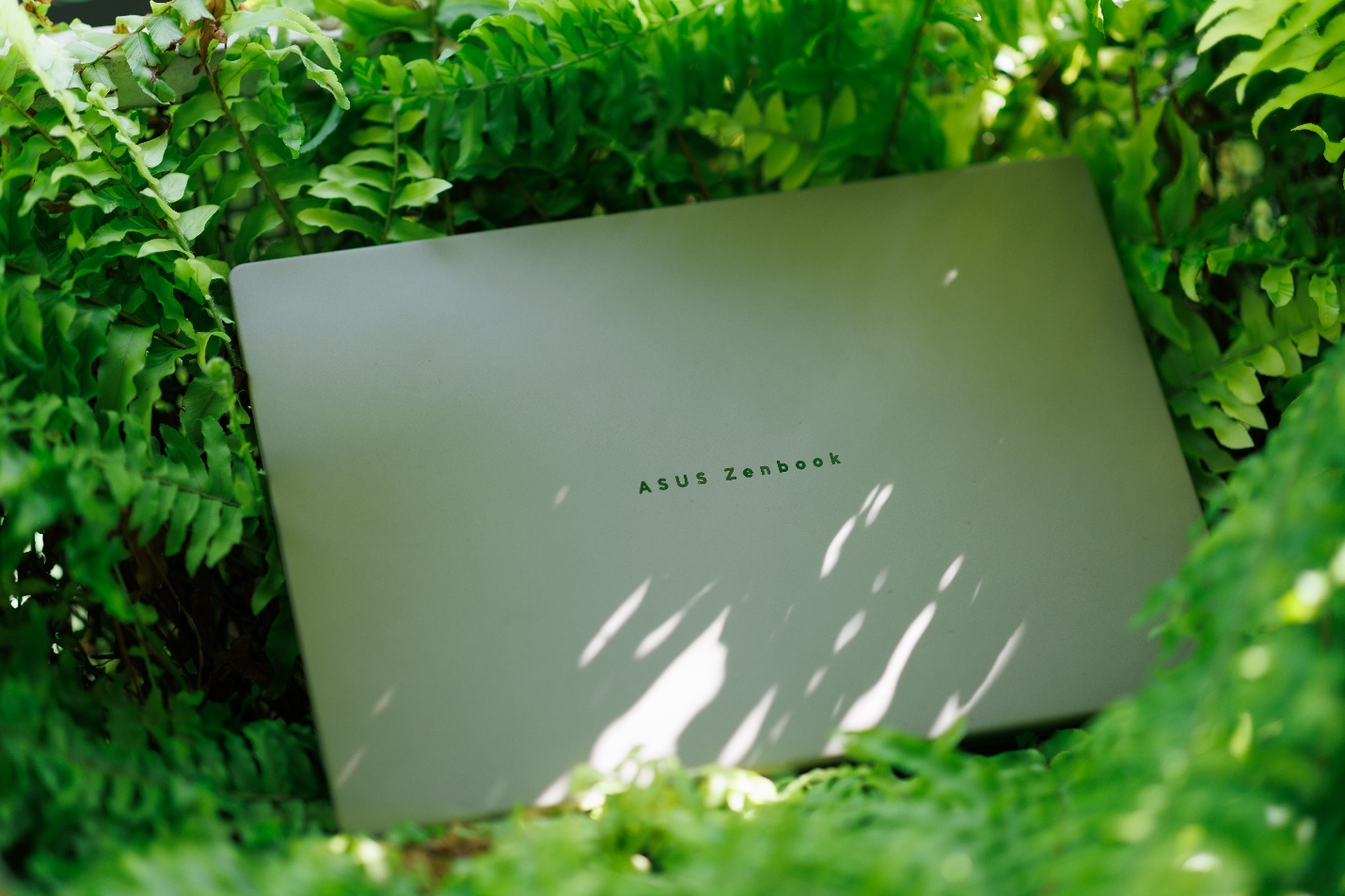 Zenbook A14 vs Zenbook 14: So găng hai chuẩn mực laptop AI mỏng nhẹ mới, chọn sao cho chuẩn?- Ảnh 3.
