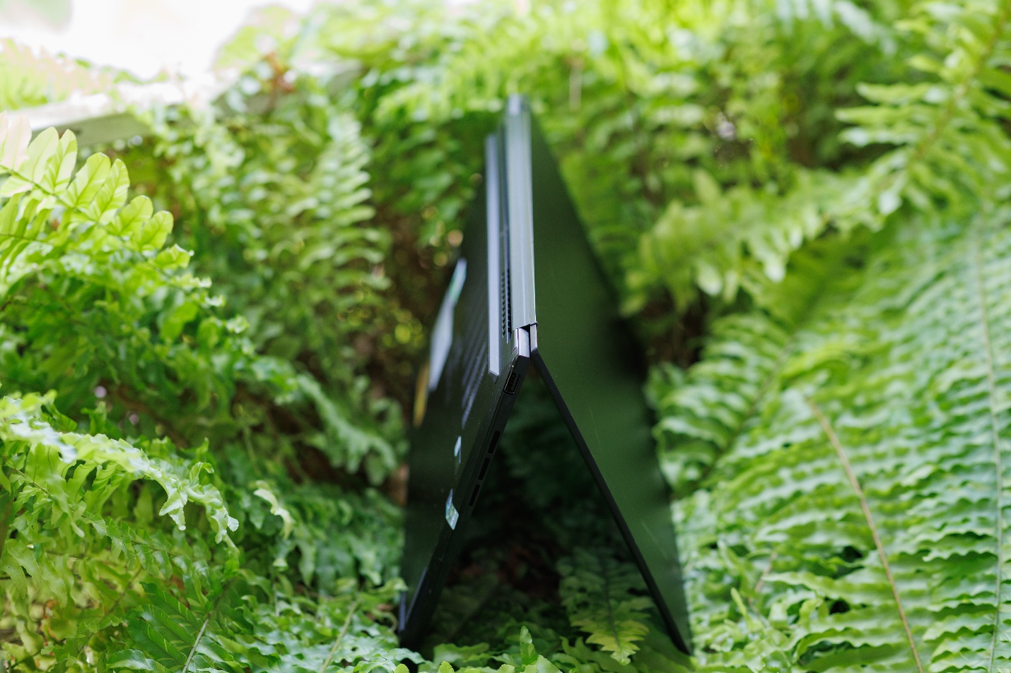 Zenbook A14 vs Zenbook 14: So găng hai chuẩn mực laptop AI mỏng nhẹ mới, chọn sao cho chuẩn?- Ảnh 5.
