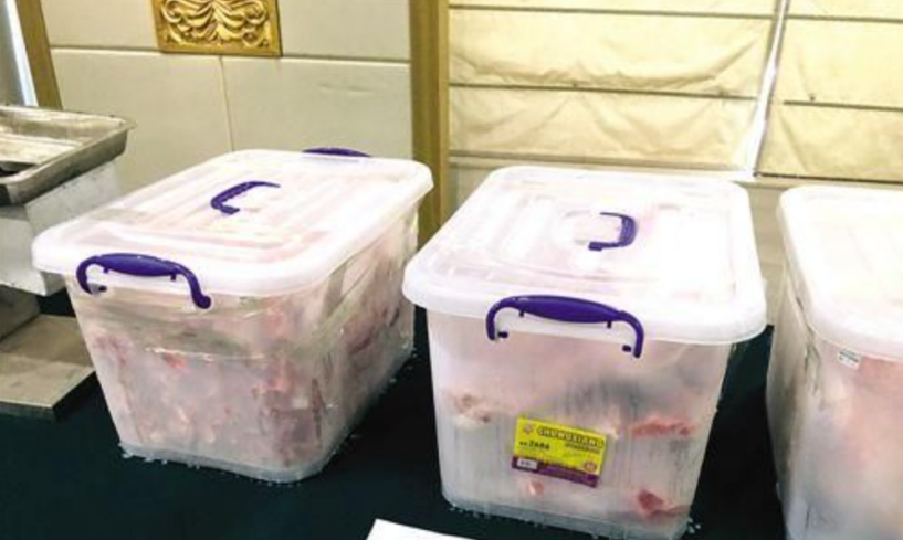 Trung Quốc: Đột kích 8 điểm chế biến, phanh phui đường dây buôn thịt bẩn giá chỉ 14.000 đồng/kg cho các hàng quán, mỗi ngày bán hơn 3,5 tấn- Ảnh 1. Trung Quốc: Đột kích 8 điểm chế biến, phanh phui đường dây buôn thịt bẩn giá chỉ 14.000 đồng/kg cho các hàng quán, mỗi ngày bán hơn 3,5 tấn- Ảnh 1.