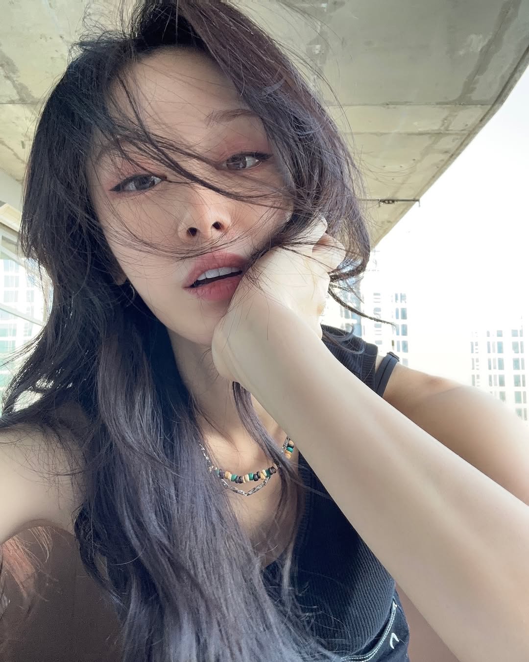 Cô gái được mệnh danh là "nữ hoàng eyeliner" sau 12 năm vẫn gây sốt- Ảnh 18.