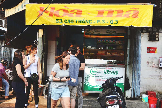 Khách Tây say mê thưởng thức rồi thốt lên: Đây có lẽ là món ăn sáng ngon nhất ở TP.HCM- Ảnh 4.