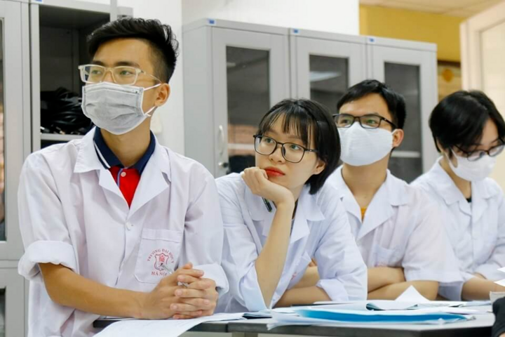 FTU là Harvard, Bách khoa là MIT, NEU là Stanford, còn ĐH Y Hà Nội thì sao? Không giống bất kỳ ngôi trường nào khác!- Ảnh 3.