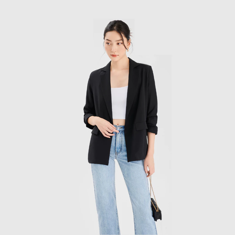 Vương phi Kate - Jisoo diện cùng 1 chiếc áo nhưng style khác biệt hoàn toàn- Ảnh 8.