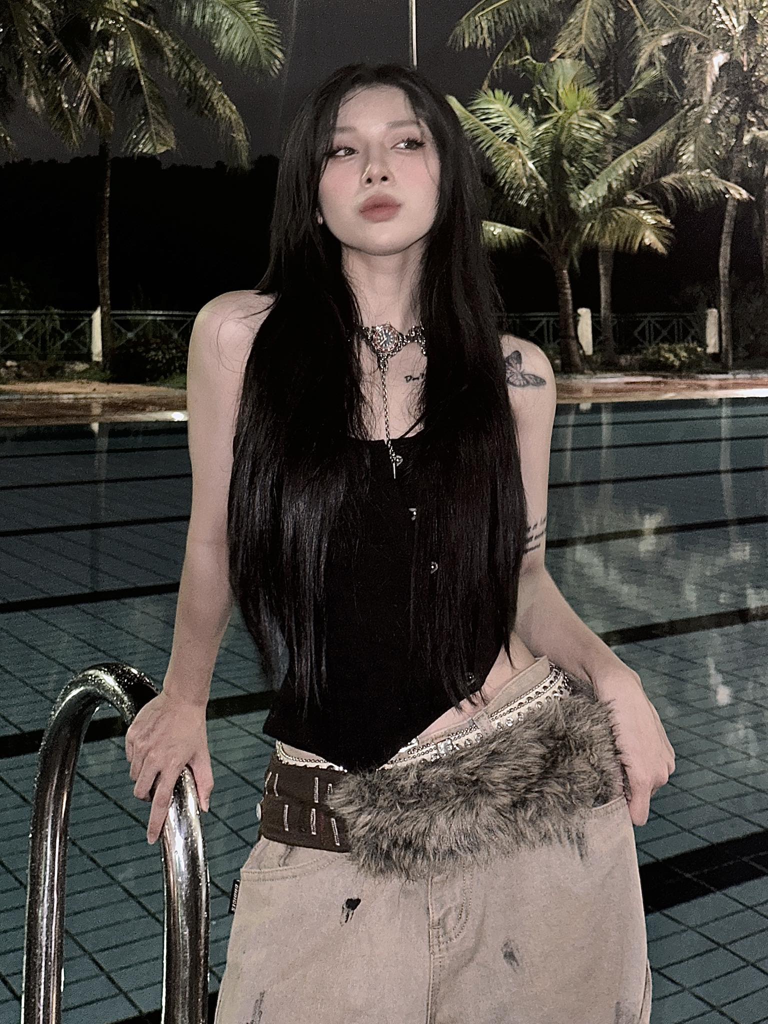 Quá khứ của LyHan tràn ngập mạng xã hội- Ảnh 5. Quá khứ của LyHan tràn ngập mạng xã hội- Ảnh 5.