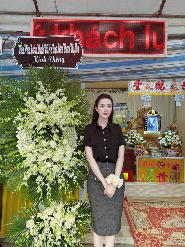 Lễ tang người mẫu Nam Phong- Ảnh 1. Lễ tang người mẫu Nam Phong- Ảnh 1.