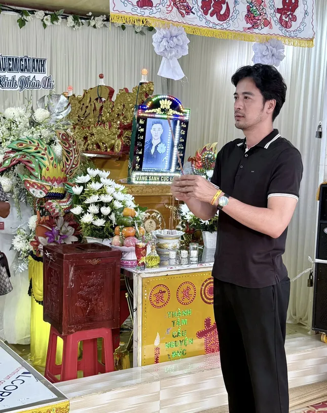 Lễ tang người mẫu Nam Phong- Ảnh 2. Lễ tang người mẫu Nam Phong- Ảnh 2.