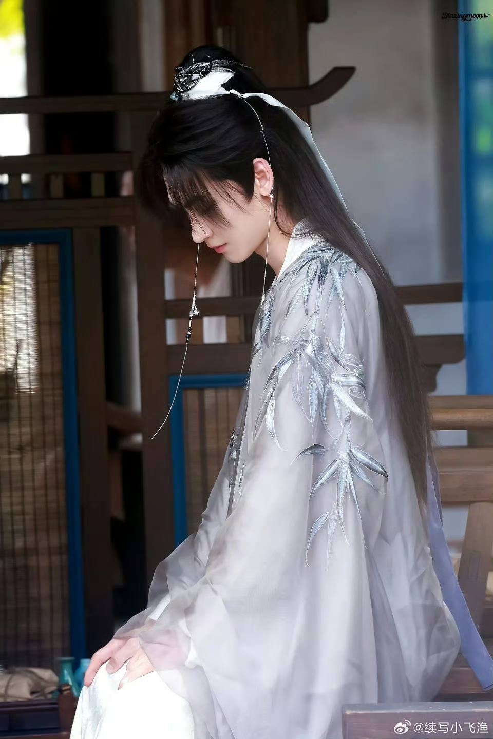 Netizen mới khai quật được 1 tuyệt sắc mỹ nam: Visual không thuộc về nhân gian, ngắm mê khó dứt nổi- Ảnh 5. Netizen mới khai quật được 1 tuyệt sắc mỹ nam: Visual không thuộc về nhân gian, ngắm mê khó dứt nổi- Ảnh 5.