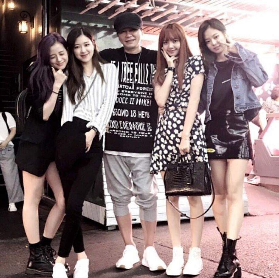 1 sao nam như bật khóc trong concert BLACKPINK, dư luận mỉa mai hết lời!- Ảnh 5. 1 sao nam như bật khóc trong concert BLACKPINK, dư luận mỉa mai hết lời!- Ảnh 5.