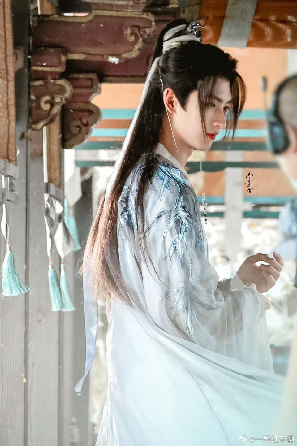 Netizen mới khai quật được 1 tuyệt sắc mỹ nam: Visual không thuộc về nhân gian, ngắm mê khó dứt nổi- Ảnh 7. Netizen mới khai quật được 1 tuyệt sắc mỹ nam: Visual không thuộc về nhân gian, ngắm mê khó dứt nổi- Ảnh 7.