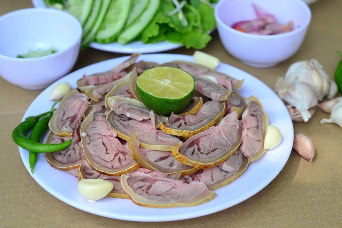 Không chỉ có biển xanh - cát trắng - nắng vàng, đến Đà Nẵng mà chưa ăn 3 món đặc sản này thì cần phải quay lại ngay thôi!- Ảnh 11.