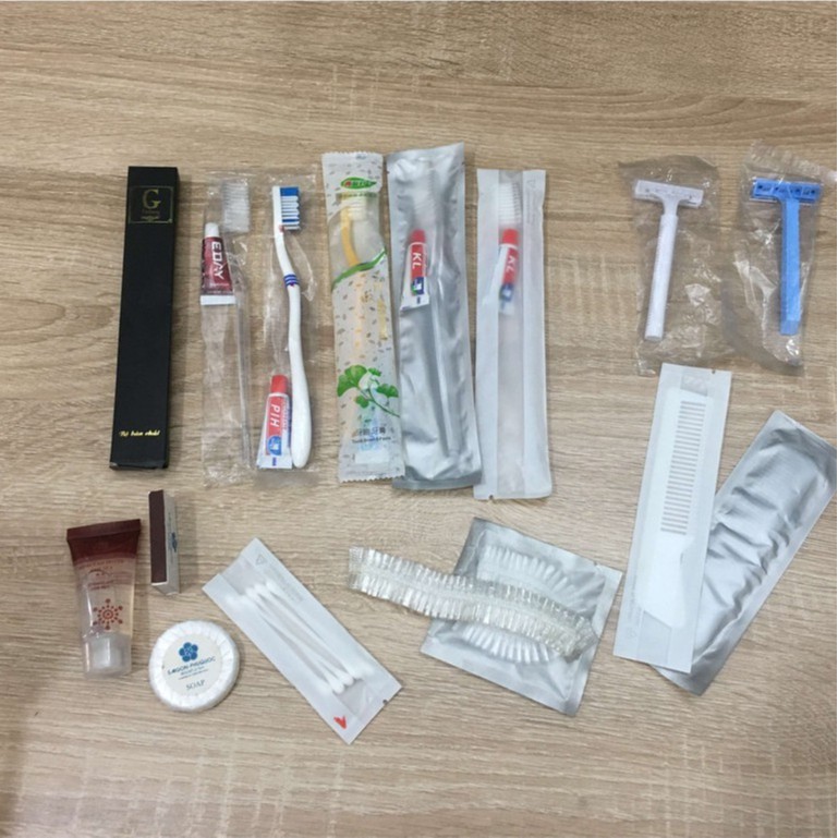 Hà Nội cấm khách sạn sử dụng bàn chải đánh răng từ nhựa dùng một lần, áp dụng từ thời gian này- Ảnh 1.