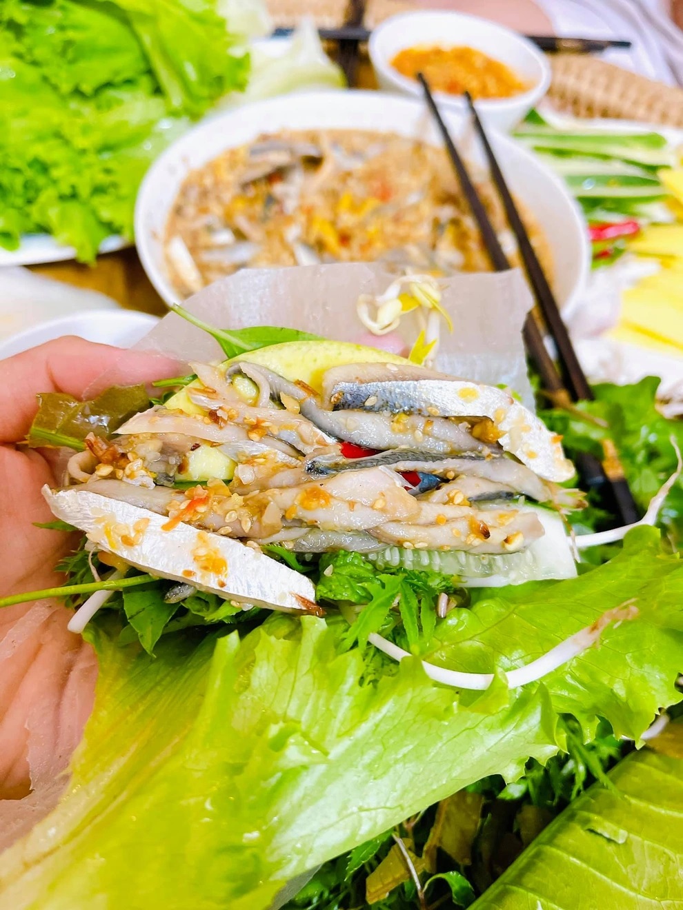 Không chỉ có biển xanh - cát trắng - nắng vàng, đến Đà Nẵng mà chưa ăn 3 món đặc sản này thì cần phải quay lại ngay thôi!- Ảnh 5.