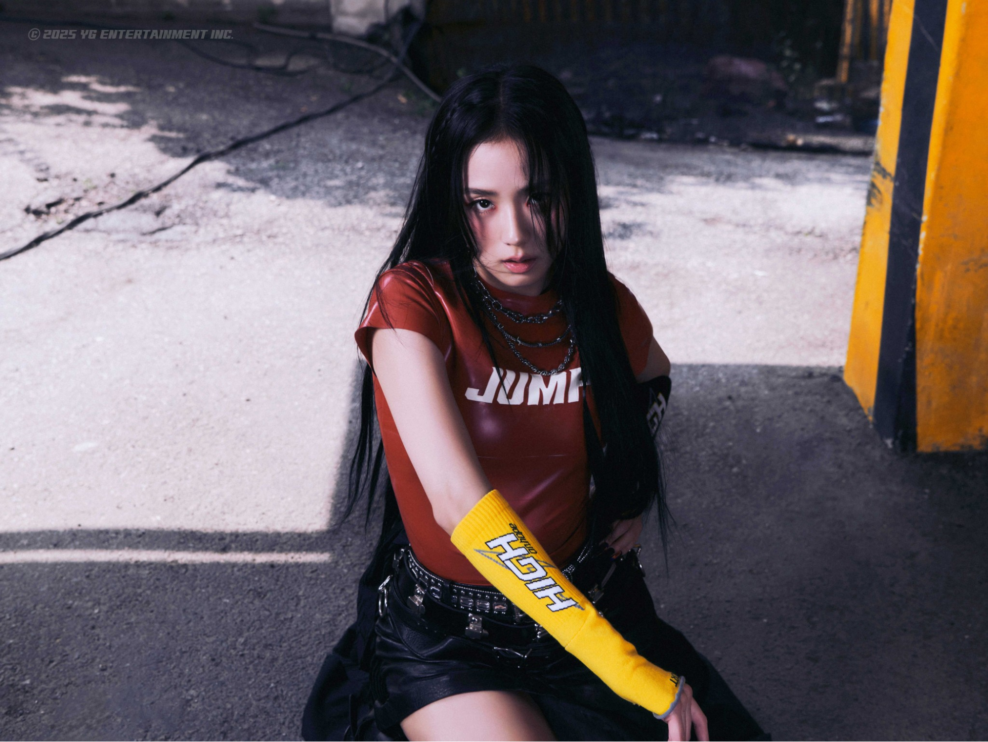 Hội “girl phố” BLACKPINK xả ảnh “khét lẹt”: Ai cũng ngầu, riêng Rosé càng nhìn càng sai!- Ảnh 4. Hội “girl phố” BLACKPINK xả ảnh “khét lẹt”: Ai cũng ngầu, riêng Rosé càng nhìn càng sai!- Ảnh 4.