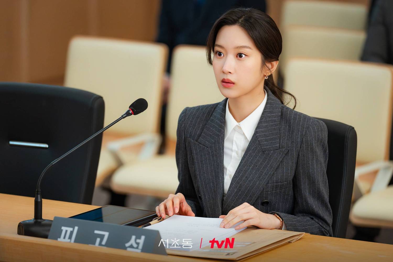 4 nữ thần công sở trên phim Hàn Quốc: Cô đầu tiên là huyền thoại, cô số 4 toát lên thần thái sếp nữ đỉnh của đỉnh- Ảnh 13. 4 nữ thần công sở trên phim Hàn Quốc: Cô đầu tiên là huyền thoại, cô số 4 toát lên thần thái sếp nữ đỉnh của đỉnh- Ảnh 13.