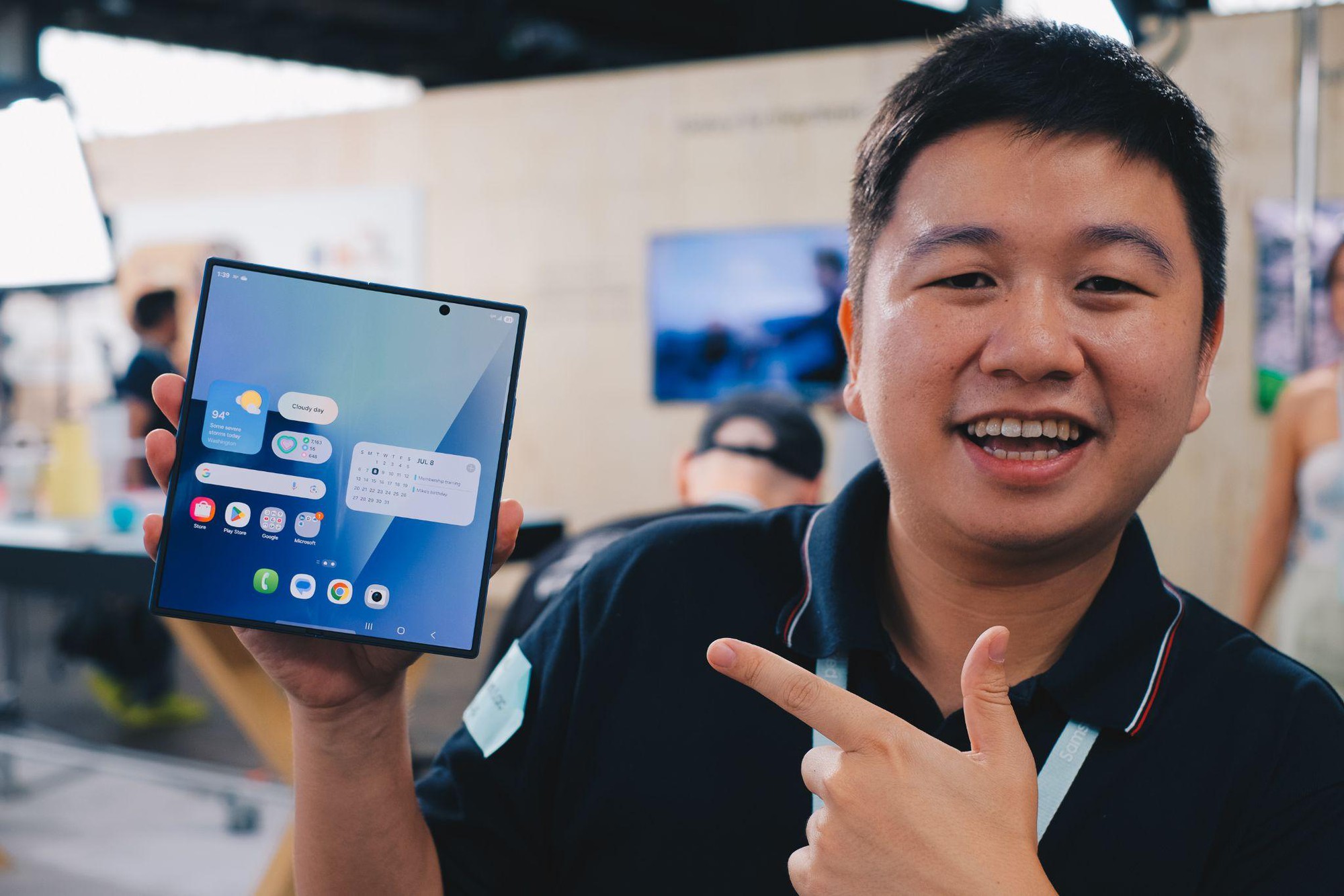 Loạt tech reviewer, KOL đánh giá ra sao sau khi trải nghiệm Galaxy Z Fold7 & Z Flip7?- Ảnh 4. Loạt tech reviewer, KOL đánh giá ra sao sau khi trải nghiệm Galaxy Z Fold7 & Z Flip7?- Ảnh 4.