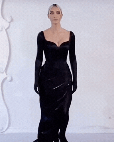 Kim Kardashian bị chê thậm tệ ở show Balenciaga- Ảnh 9. Kim Kardashian bị chê thậm tệ ở show Balenciaga- Ảnh 9.