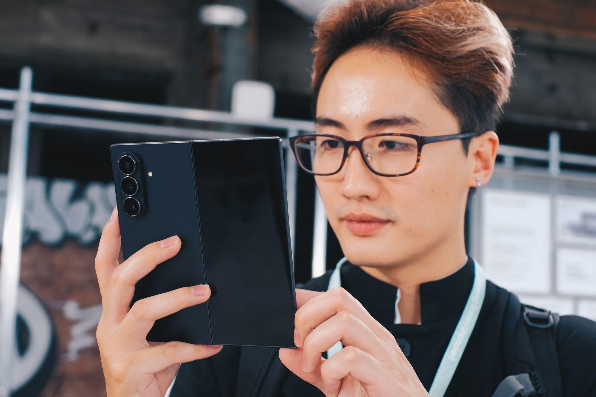 Loạt tech reviewer, KOL đánh giá ra sao sau khi trải nghiệm Galaxy Z Fold7 & Z Flip7?- Ảnh 5. Loạt tech reviewer, KOL đánh giá ra sao sau khi trải nghiệm Galaxy Z Fold7 & Z Flip7?- Ảnh 5.