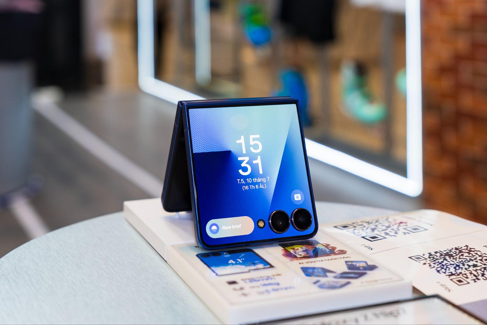 Samsung khuấy động cộng đồng với chuỗi hoạt động “The Ultra Fest. Unfolds”: Nhìn tận mắt sờ tận tay Galaxy Z Flip7 và Galaxy Z Fold7!- Ảnh 10. Samsung khuấy động cộng đồng với chuỗi hoạt động “The Ultra Fest. Unfolds”: Nhìn tận mắt sờ tận tay Galaxy Z Flip7 và Galaxy Z Fold7!- Ảnh 10.