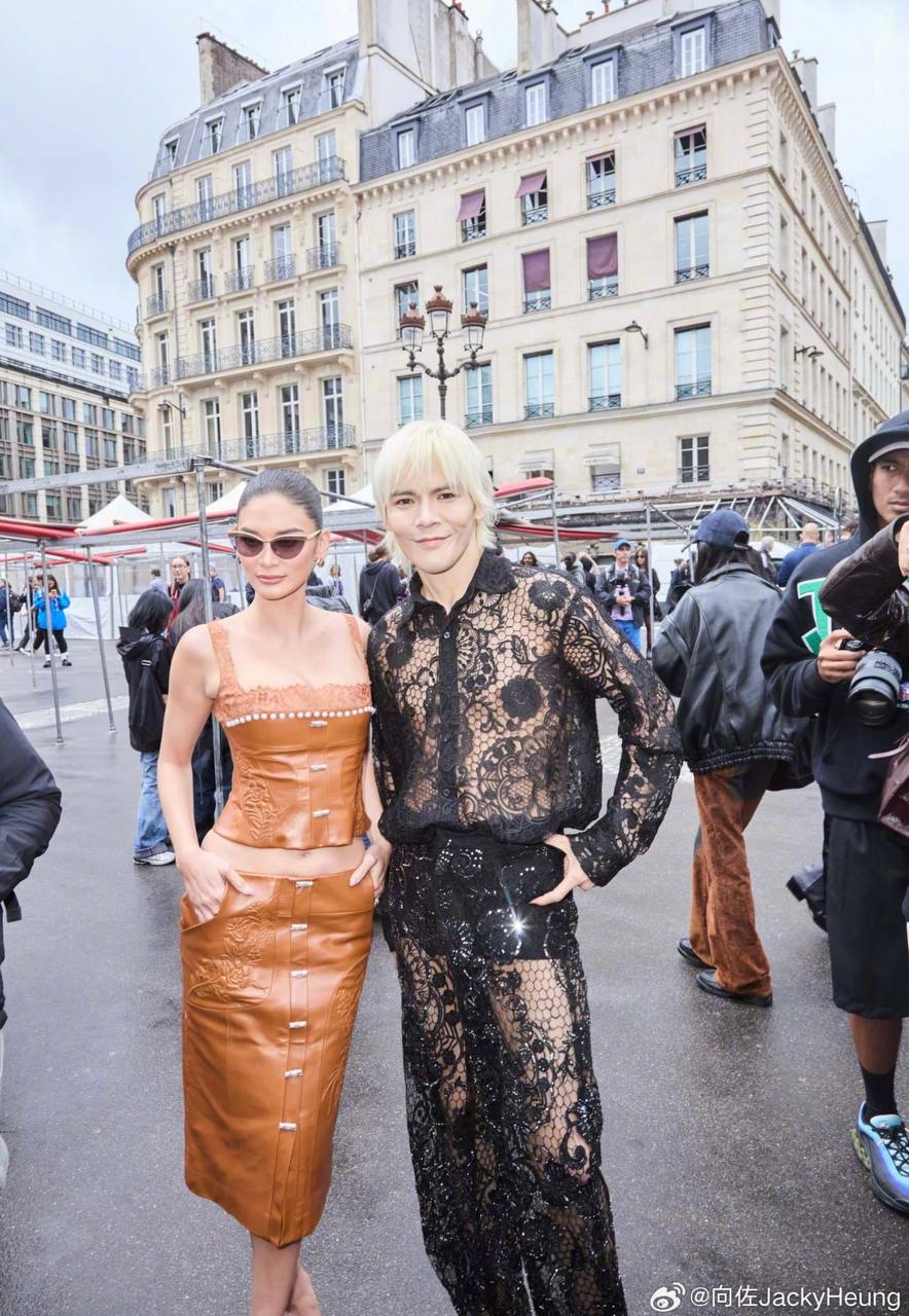 Thảm họa thời trang lúc này tại fashion week là con trai Thảm họa thời trang lúc này tại fashion week là con trai