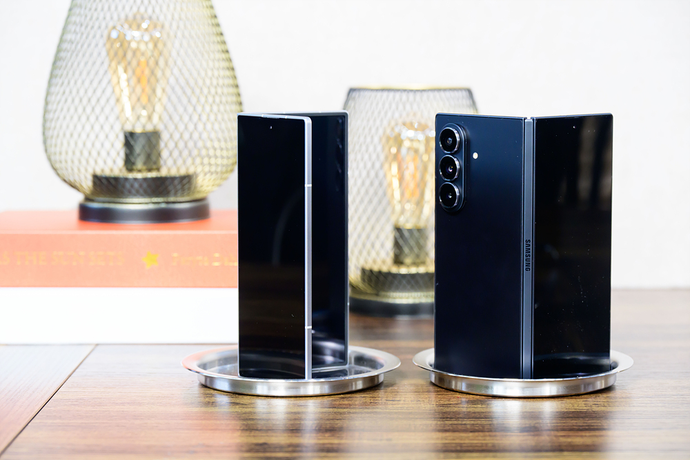 Chiếc điện thoại gần 70 triệu Samsung vừa giới thiệu có gì đặc biệt, vì sao người chê đắt kẻ nói rẻ?- Ảnh 5. Chiếc điện thoại gần 70 triệu Samsung vừa giới thiệu có gì đặc biệt, vì sao người chê đắt kẻ nói rẻ?- Ảnh 5.