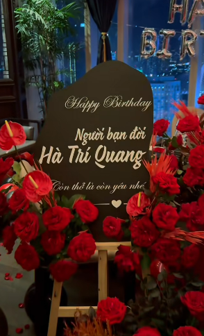 Sao nam được chồng tổ chức sinh nhật hoành tráng: Tặng vòng kim cương sáng chói mắt, phát cẩu lương tới tấp- Ảnh 2. Sao nam được chồng tổ chức sinh nhật hoành tráng: Tặng vòng kim cương sáng chói mắt, phát cẩu lương tới tấp- Ảnh 2.