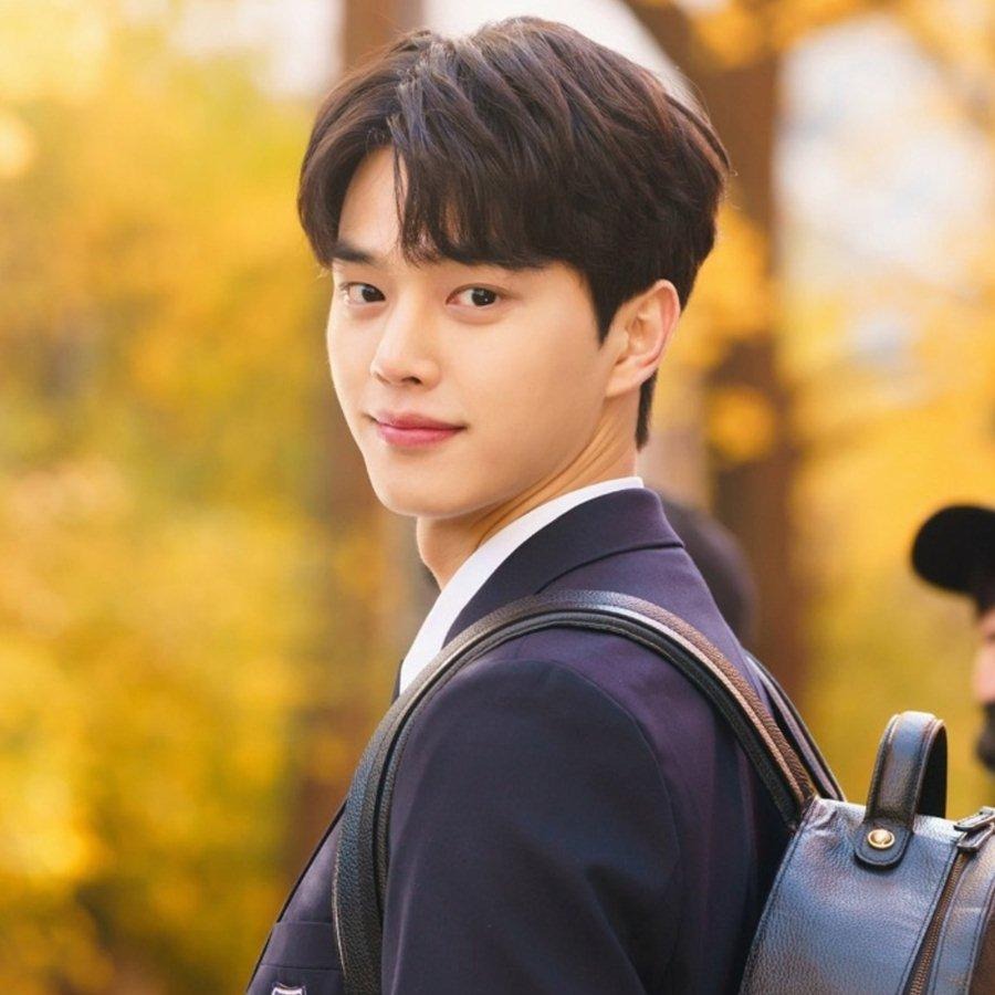 Song Kang sắp xuất ngũ: Từ trai đẹp hơn hoa đến visual Song Kang sắp xuất ngũ: Từ trai đẹp hơn hoa đến visual