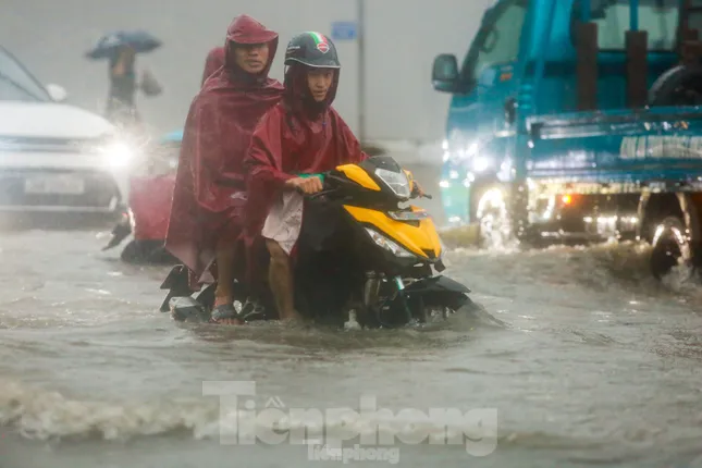 Từ đêm nay, miền Bắc bước vào đợt mưa rất lớn- Ảnh 1.