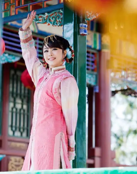 Đàm Tùng Vận 17 tuổi nhan sắc chấn động cỡ này: Mặt mộc mà đẹp mê mẩn, không làm diễn viên quá phí- Ảnh 3. Đàm Tùng Vận 17 tuổi nhan sắc chấn động cỡ này: Mặt mộc mà đẹp mê mẩn, không làm diễn viên quá phí- Ảnh 3.
