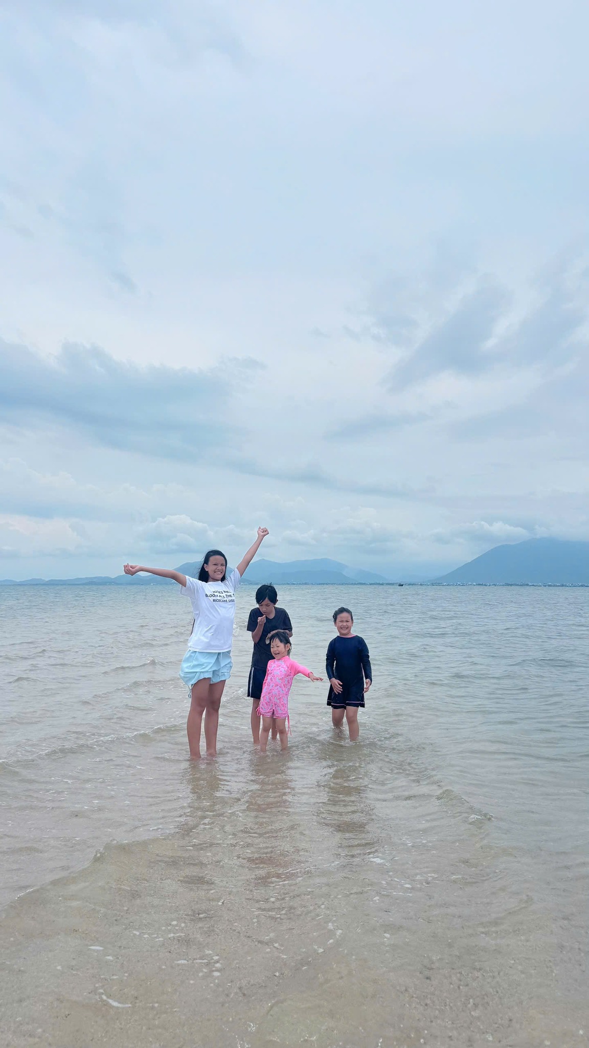 Mẹ 4 con dắt nhau lên tàu đi chill: Tưởng thảm họa mà hóa ra là chuyến đi đáng giá nhất đời- Ảnh 9.