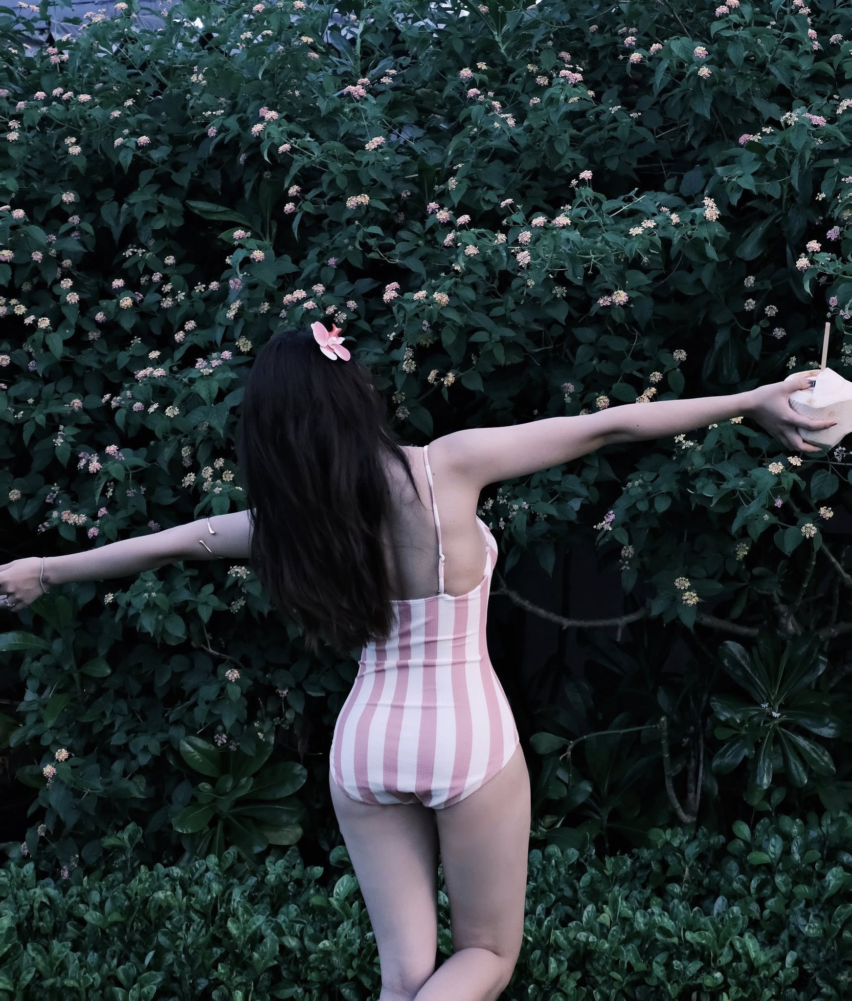 “Cô chủ khách sạn” Nhật Linh diện bikini, mẹ 2 con nhưng 3 vòng vẫn sexy, bảo sao Phan Văn Đức mê không lối thoát- Ảnh 1. “Cô chủ khách sạn” Nhật Linh diện bikini, mẹ 2 con nhưng 3 vòng vẫn sexy, bảo sao Phan Văn Đức mê không lối thoát- Ảnh 1.