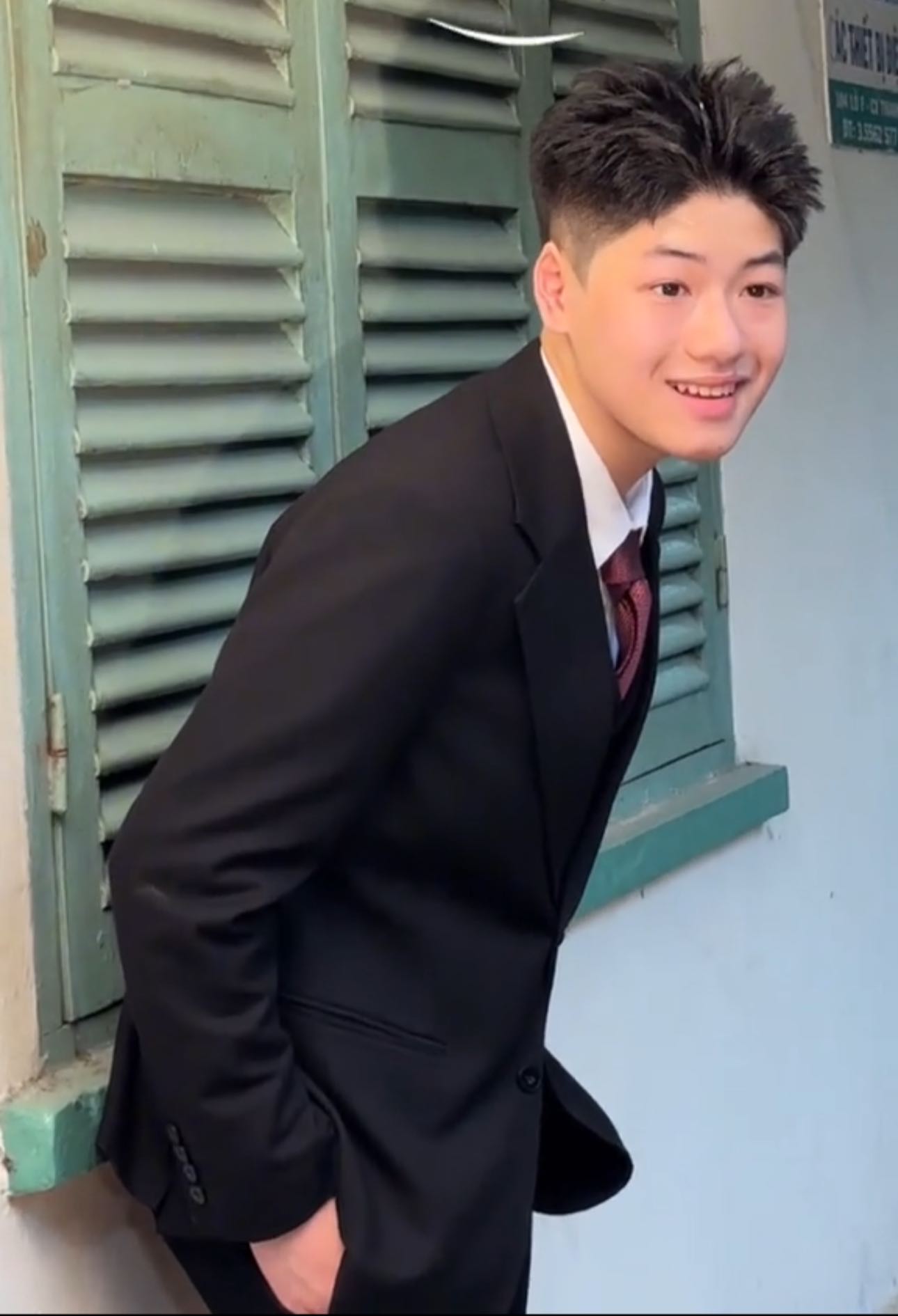 Cậu cả Bánh Mì nhà Lâm Vỹ Dạ Cậu cả Bánh Mì nhà Lâm Vỹ Dạ