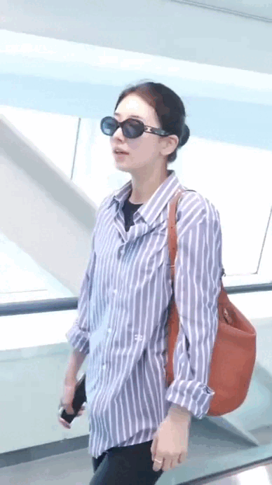 Mỹ nhân sở hữu tài sản 35 triệu USD: Đẹp từ sợi tóc đến khuôn mặt, style thì thôi miễn bàn!- Ảnh 17.