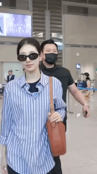 Mỹ nhân sở hữu tài sản 35 triệu USD: Đẹp từ sợi tóc đến khuôn mặt, style thì thôi miễn bàn!- Ảnh 16.