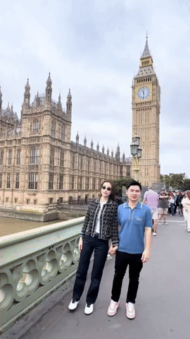 Đỗ Mỹ Linh tung video nắm tay Chủ tịch Hà Nội FC đi khắp trời Âu, còn ai nói nàng hậu bị chồng lạnh nhạt?- Ảnh 1.